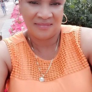 Meet your Posher, Opal